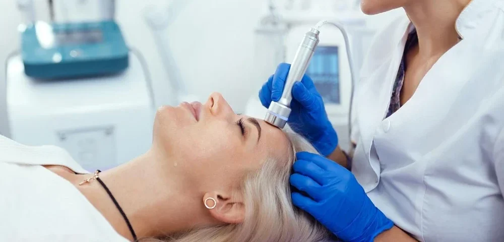 Hydrafacial'ın Yan Etkileri Var mıdır? Güvenlik Profili ve Bilinmesi Gerekenler 11 Hydrafacial'ın Yan Etkileri Var mıdır? Güvenlik Profili ve Bilinmesi Gerekenler