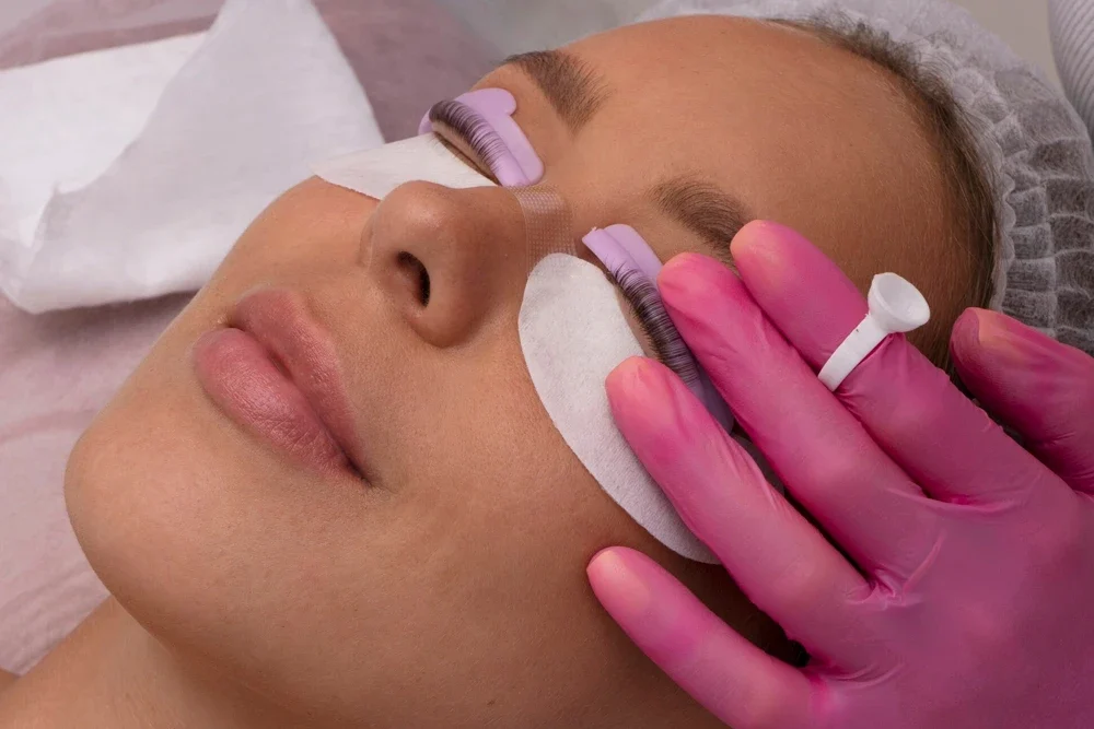 Göz Altı Mezoterapisi: Morluk ve Torbalara Elveda