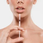 Dudak Dolgusu Sonrası Ördek Dudak Görünümünden Nasıl Kaçınılır? 7 Ördek Dudak Görünümünden Nasıl Kaçınılır: Doğal Dudak Dolgusunun Sırları