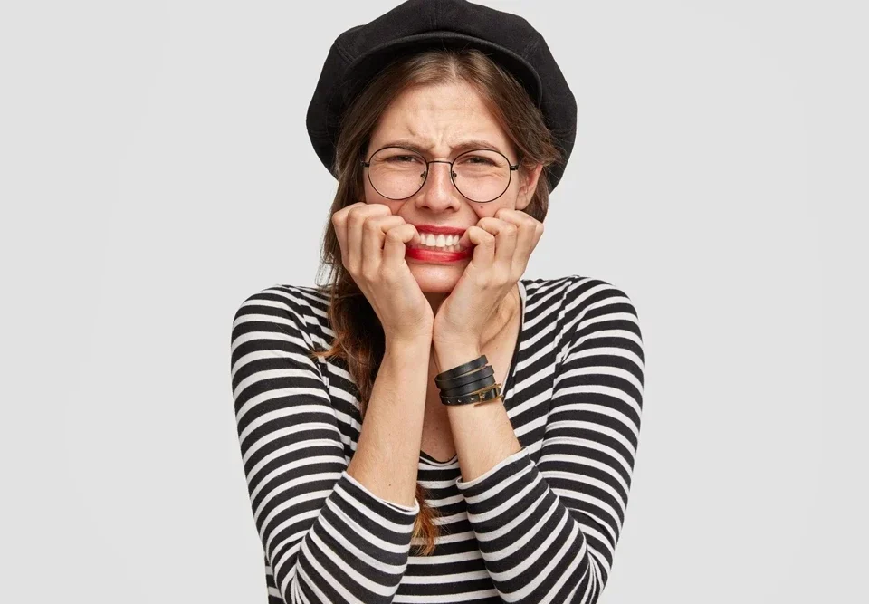 Diş Sıkma (Bruksizm) Tedavisinde Botoksun Rolü: Çene Ağrılarına Modern Çözüm