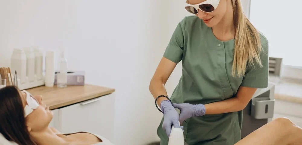 Tüm Vücut Lazer Epilasyon: Bilmeniz Gerekenler 12 Tüm Vücut Lazer Epilasyon: Bilmeniz Gerekenler