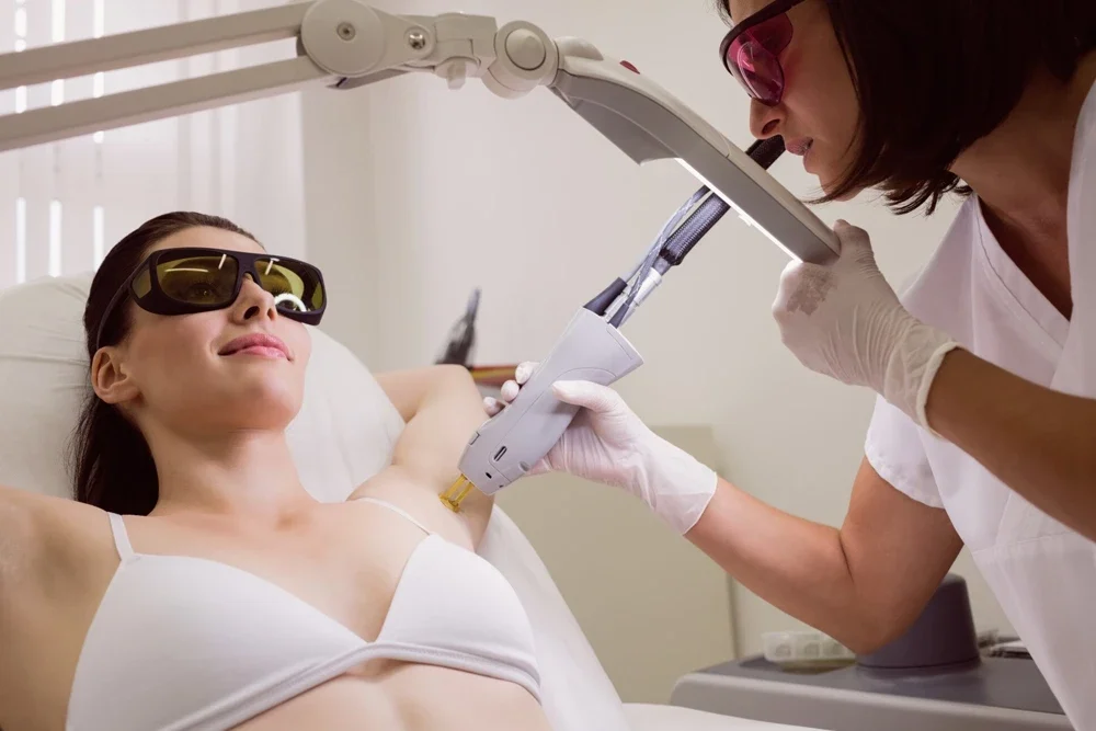 Tüm Vücut Lazer Epilasyon: Bilmeniz Gerekenler