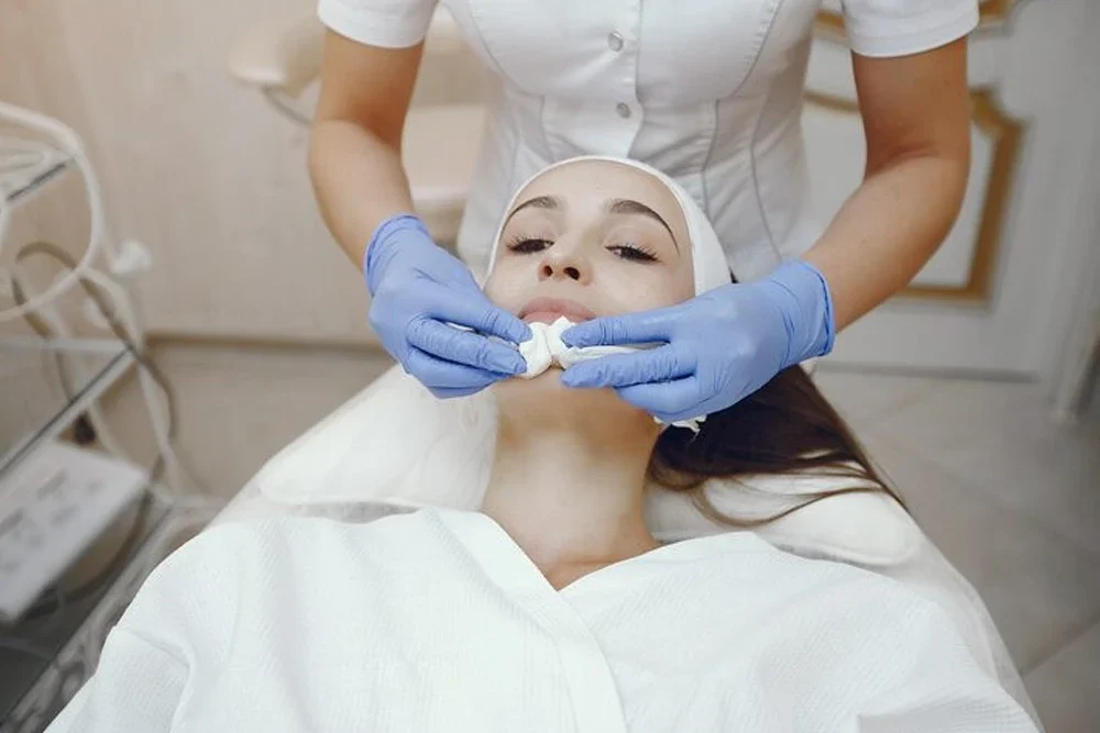 What is Babyface Ultra? Create a "Porcelain" Effect on Your Skin