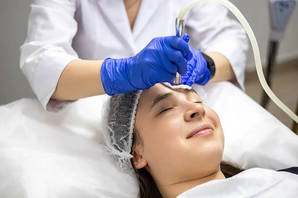 Hydrafacial ile Cildinizi Kışa Hazırlayın: Soğuk Havalara Karşı Nem Kalkanı