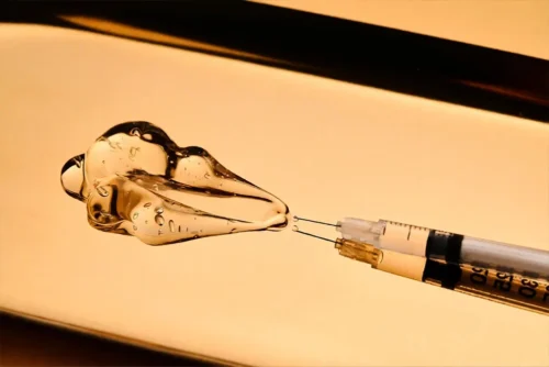 Dolgu Eritme İşlemi Nedir? Hyaluronidaz ile Hatalı Dolgulara Veda