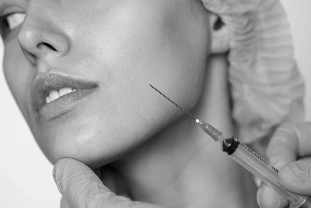 Botoks Yaptırdıktan Sonra Yüz Yogası Yapılır mı? Bilimsel Gerçekler ve Riskler