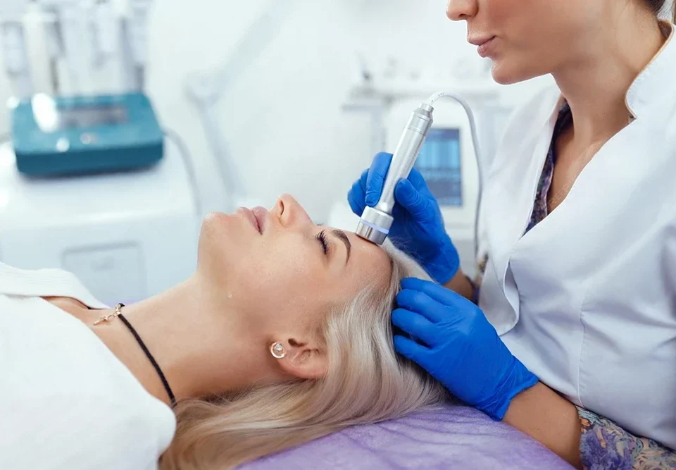 Hydrafacial ile Cildinizi Kışa Hazırlayın: Soğuk Havalara Karşı Nem Kalkanı
