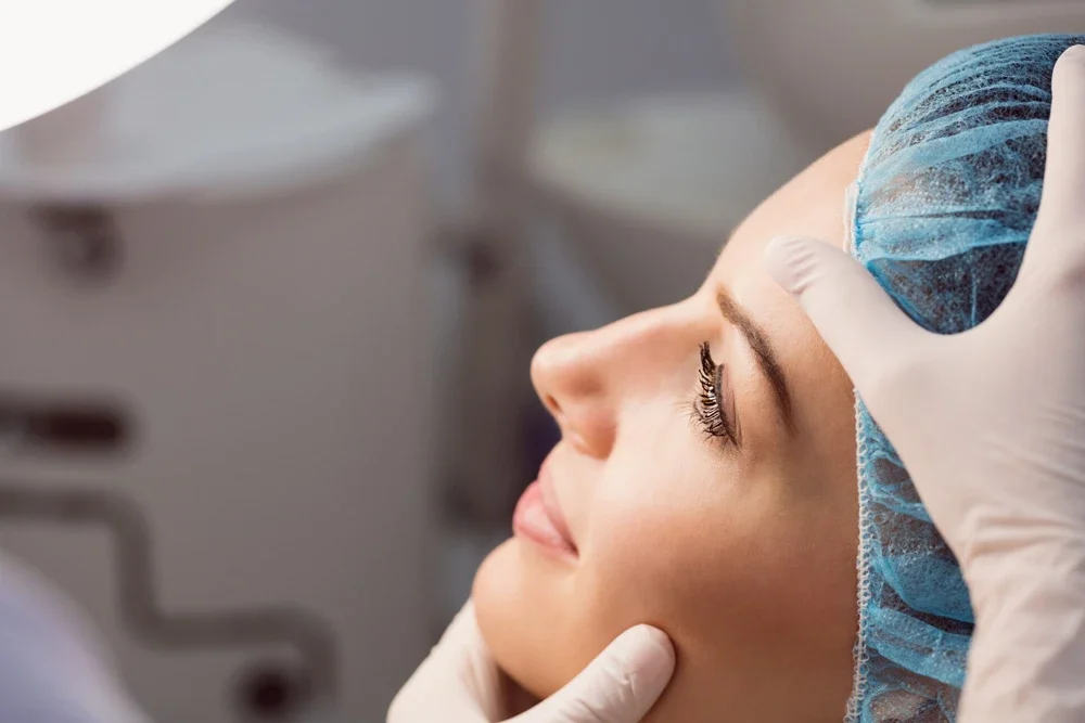 Medikal Estetik Sonrası İyileşme Süreci: Hızlı ve Konforlu Bir Dönem İçin Rehber