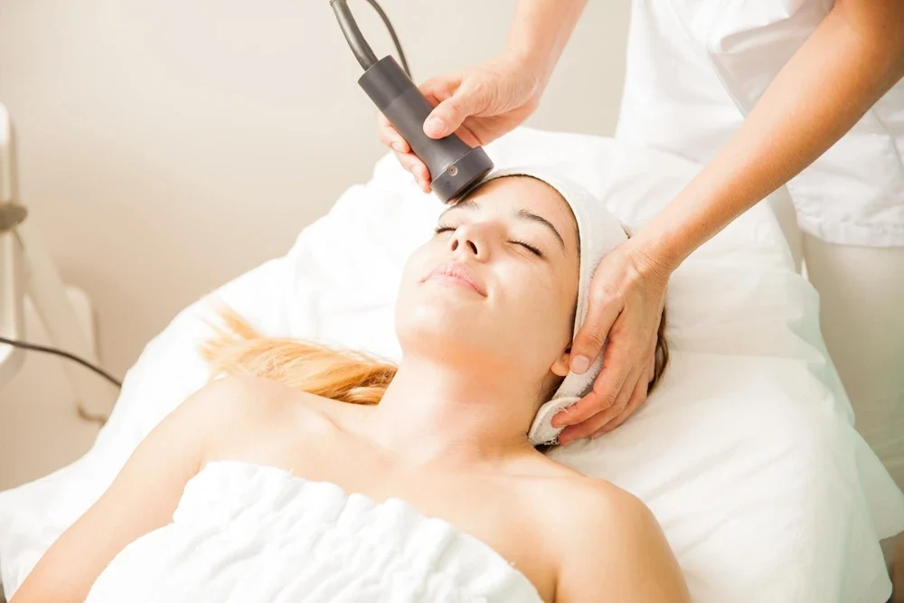 Hydrafacial ile Cildinizi Kışa Hazırlayın: Soğuk Havalara Karşı Nem Kalkanı