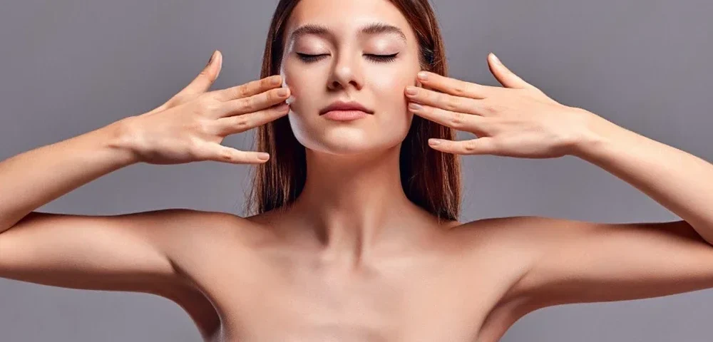 Botoks Yaptırdıktan Sonra Yüz Yogası Yapılır mı? Bilimsel Gerçekler ve Riskler