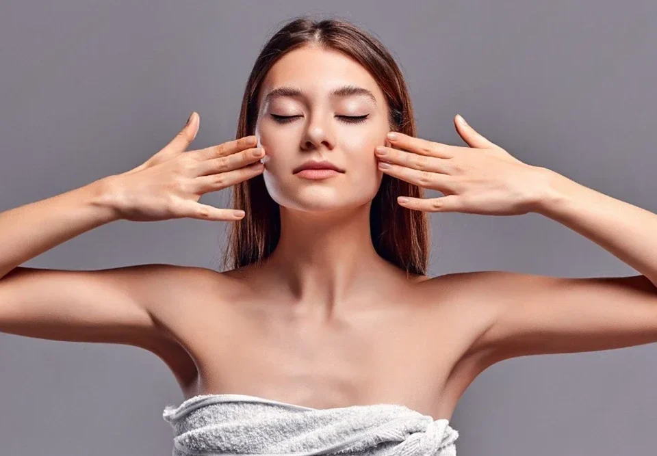 Botoks Yaptırdıktan Sonra Yüz Yogası Yapılır mı? Bilimsel Gerçekler ve Riskler