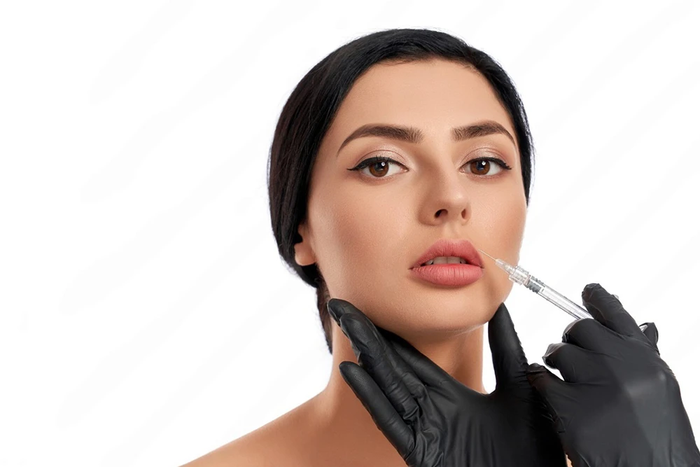Dermal Dolgu Öncesi ve Sonrası: Beklentiler ve Sonuçlar – Kusursuz Bir Dönüşüm Rehberi