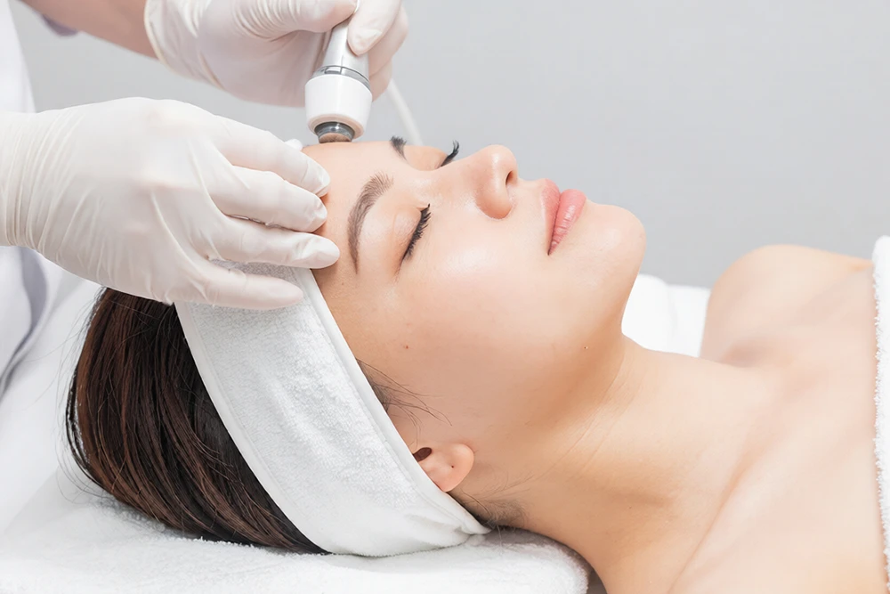 Hydrafacial'ın Farklı Cilt Tiplerine Göre Uygulanışı: Her Cilt İçin Özel Bir Protokol
