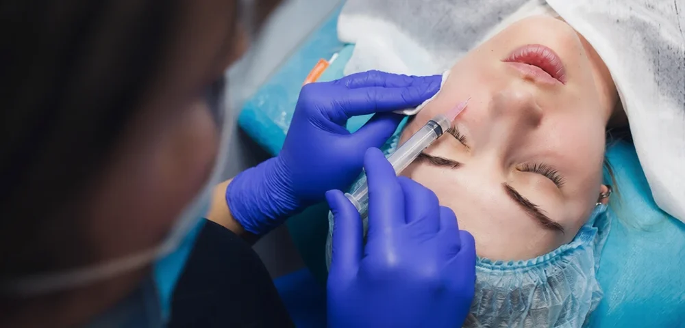 Dermal Dolgu ile Yüz Germe Etkisi Yaratmak (Sıvı Yüz Germe): Ameliyatsız Gençleşme 12 Dermal Dolgu ile Yüz Germe Etkisi Yaratmak (Sıvı Yüz Germe): Ameliyatsız Gençleşme