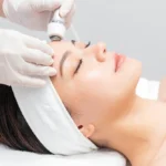 Hydrafacial Yaptırmadan Önce Bilmeniz Gerekenler: Kusursuz Bir Deneyim İçin Hazırlık Rehberi 10 Hydrafacial Yaptırmadan Önce Bilmeniz Gerekenler: Kusursuz Bir Deneyim İçin Hazırlık Rehberi