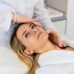 Medikal Estetik ve Profesyonel Cilt Bakımının Farkları: Cildiniz İçin Doğru Seçim Hangisi? 10 Medikal Estetik ve Profesyonel Cilt Bakımının Farkları: Cildiniz İçin Doğru Seçim Hangisi?